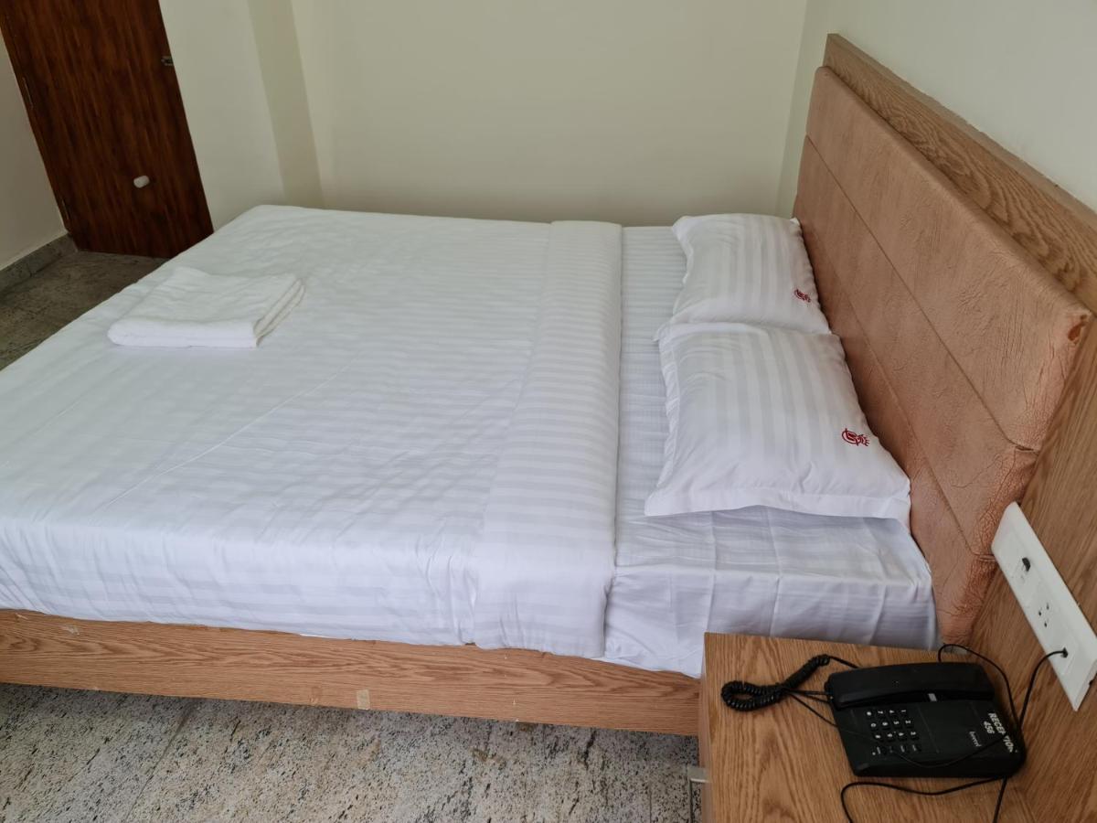 Vijay Shree Inn Vellore Buitenkant foto