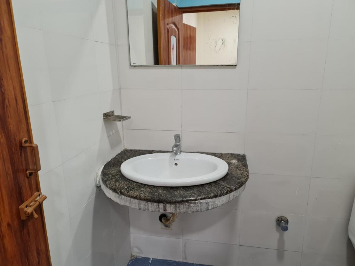 Vijay Shree Inn Vellore Buitenkant foto