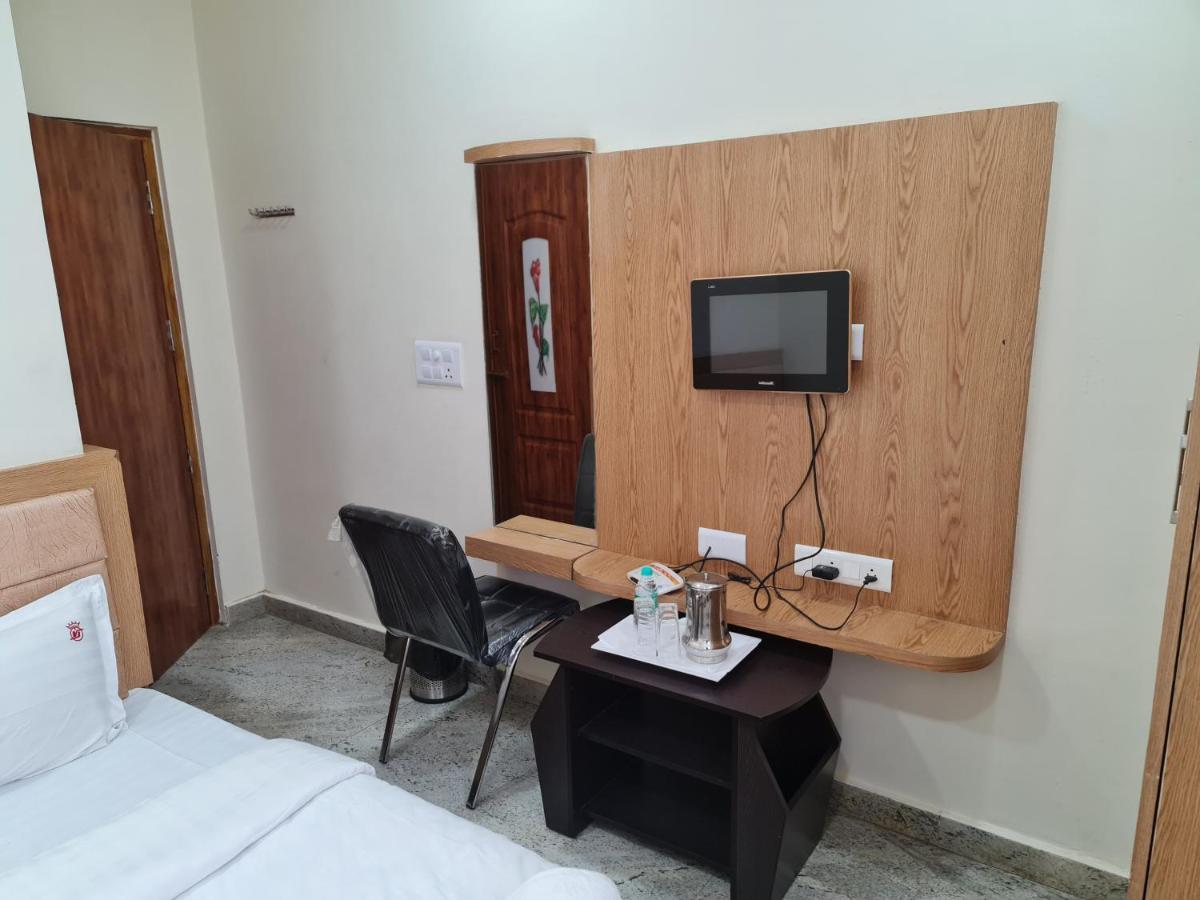 Vijay Shree Inn Vellore Buitenkant foto