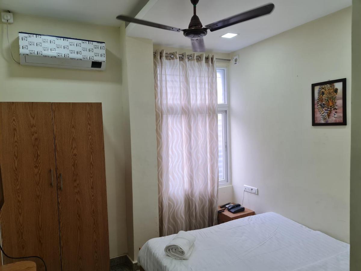 Vijay Shree Inn Vellore Buitenkant foto