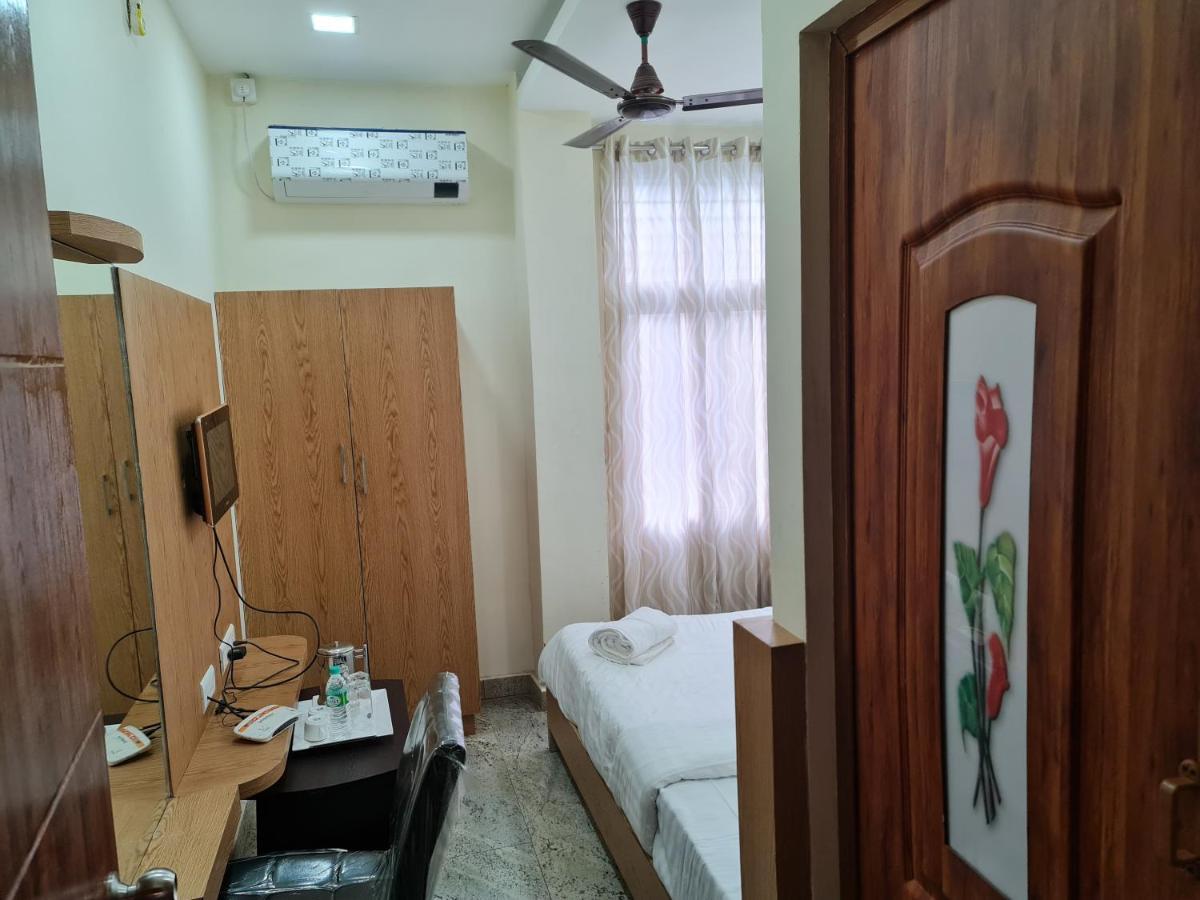 Vijay Shree Inn Vellore Buitenkant foto