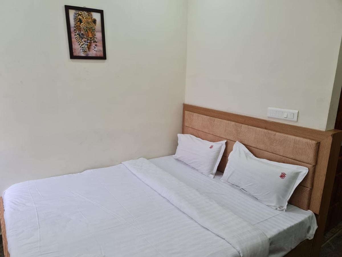 Vijay Shree Inn Vellore Buitenkant foto
